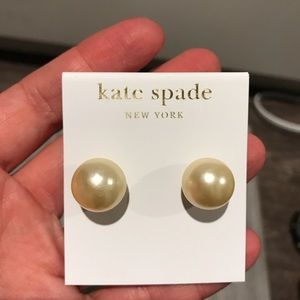 Kate Spade jumbo pearl earrings